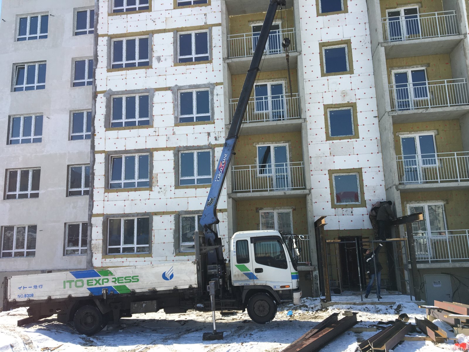 манипулятор-кран услуги грузоперевозки спецтехники