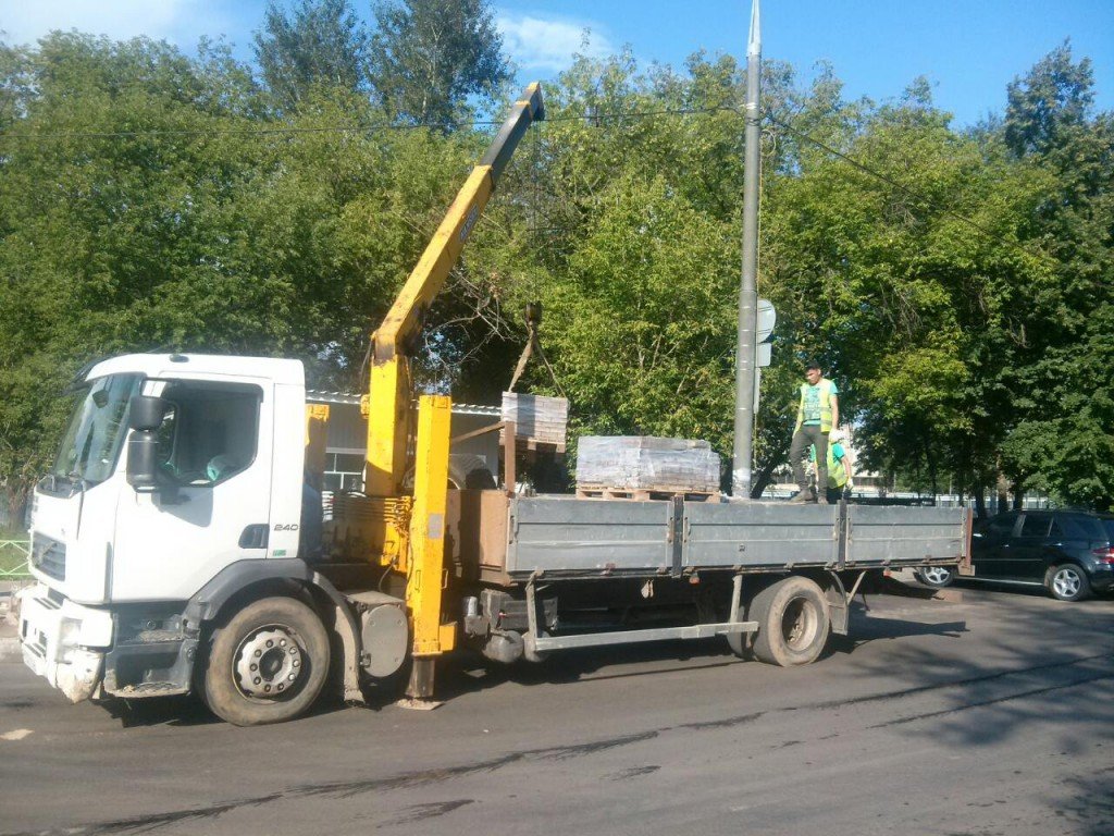 Манипулятор 10т стрела 3, 5т. длина борта 7м