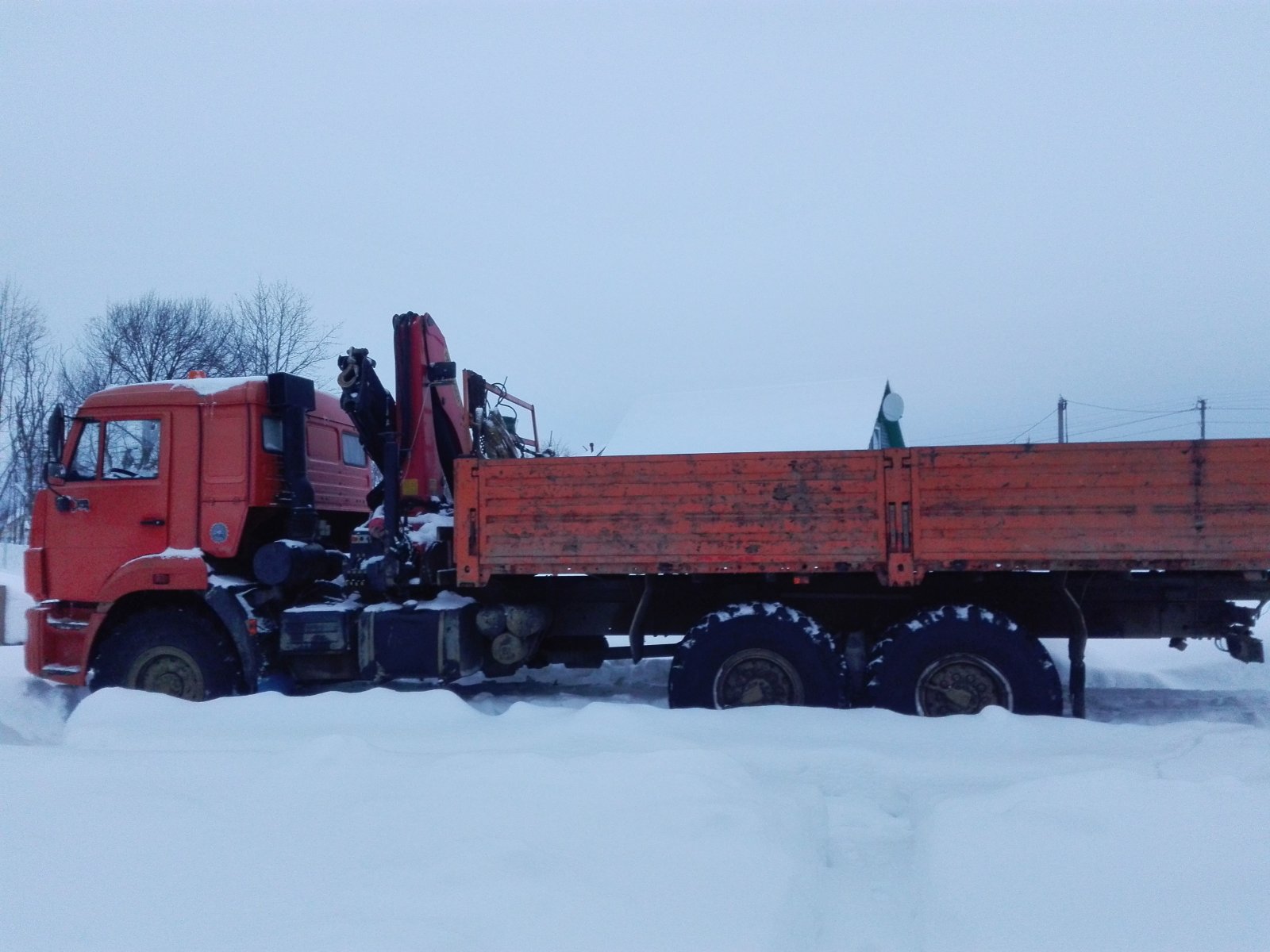 Услуги манипулятора на базе Камаз 43118 (вездеход)