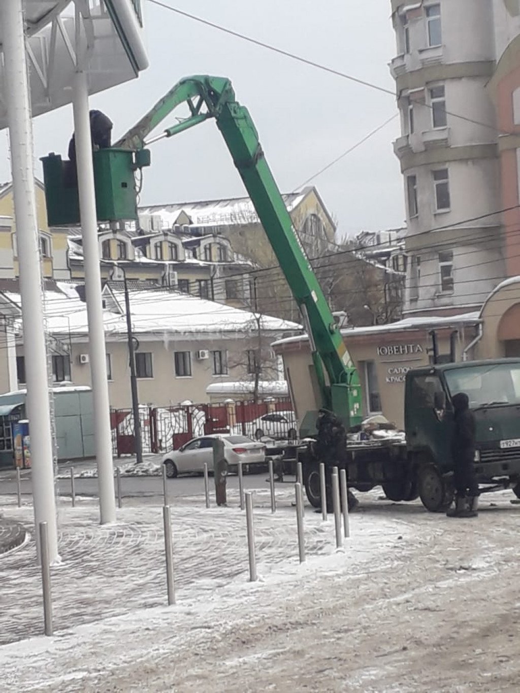 Услуги автовышек. Автовышка 22 м.. Автопарк