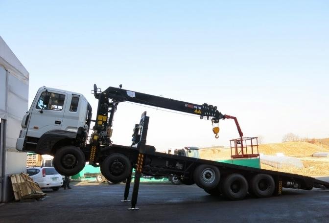 Манипулятор NISSAN 5-15т для негабаритных грузов
