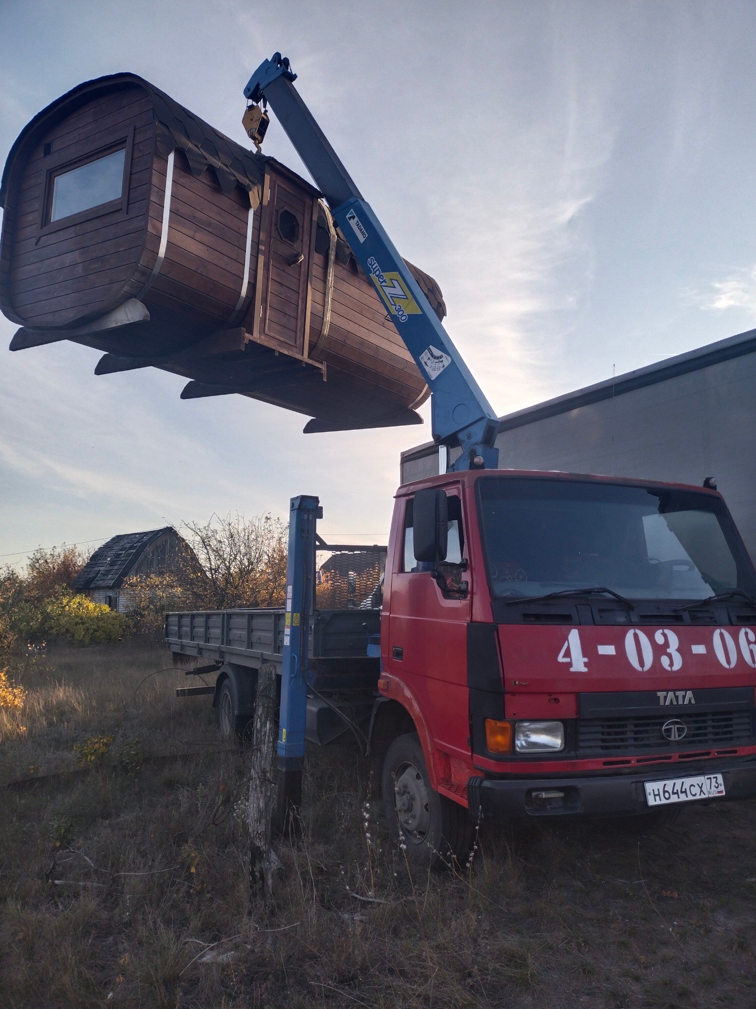 Услуги манипулятора и автовышки