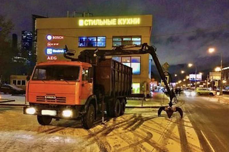 Аренда ломовоза с манипулятором КАМАЗ
