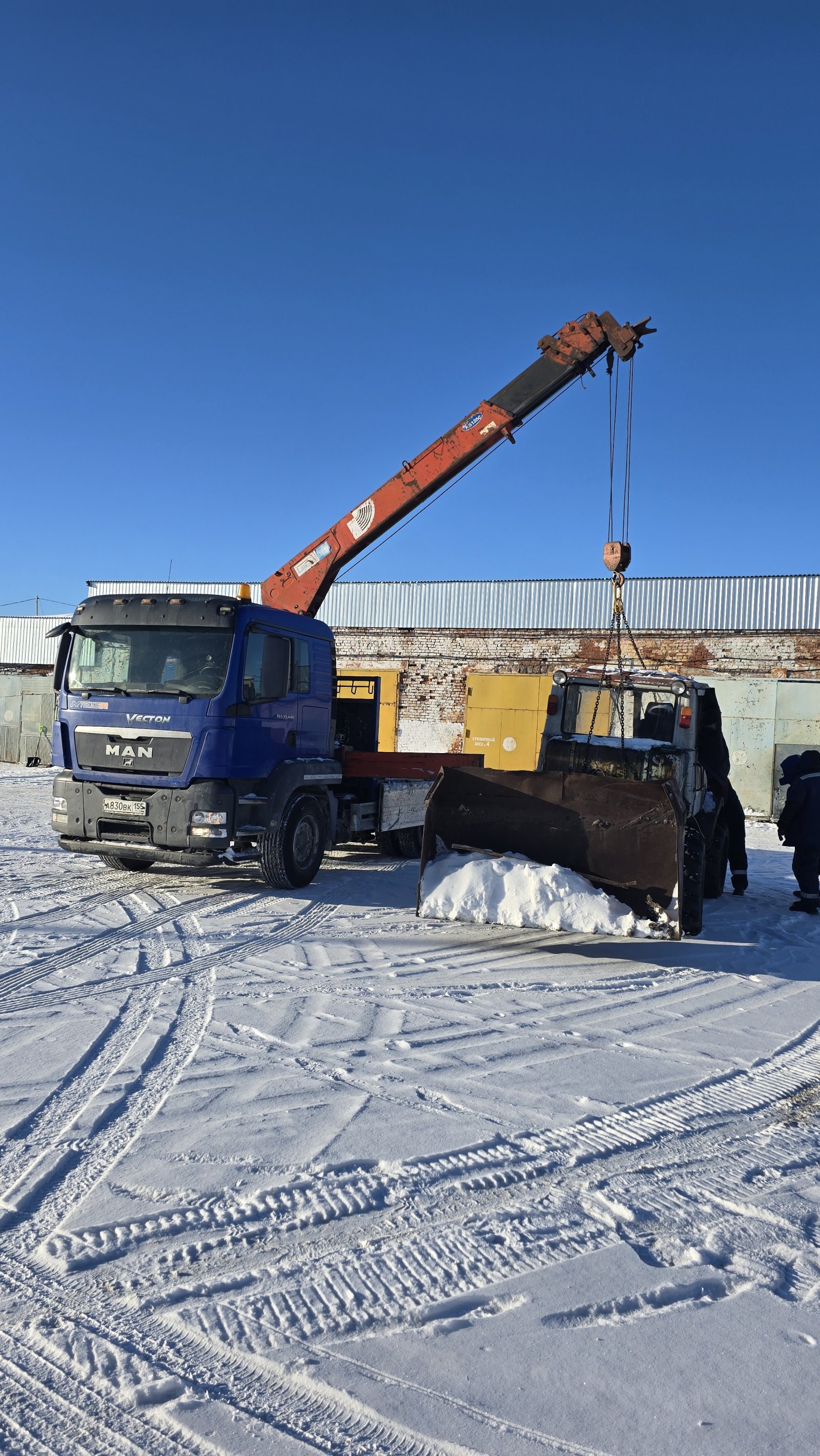 Аренда манипулятора со стрелой 7 тн, с бортом 16 т