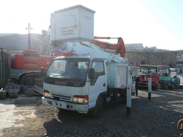 Аренда автовышки 15м. Услуги спецтехники