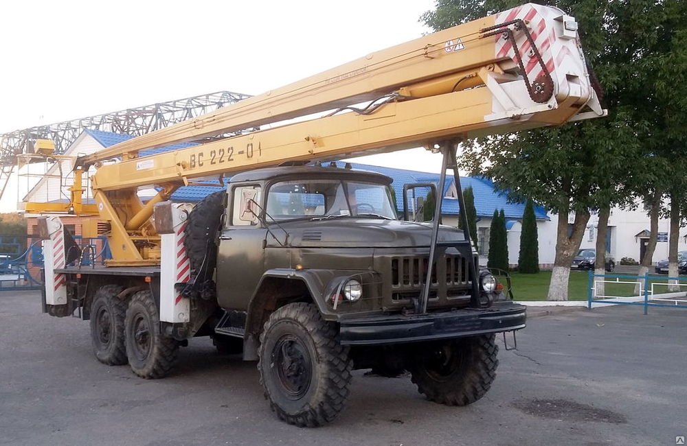 Монтаж рекламы и вывесок телескопической автовышкой