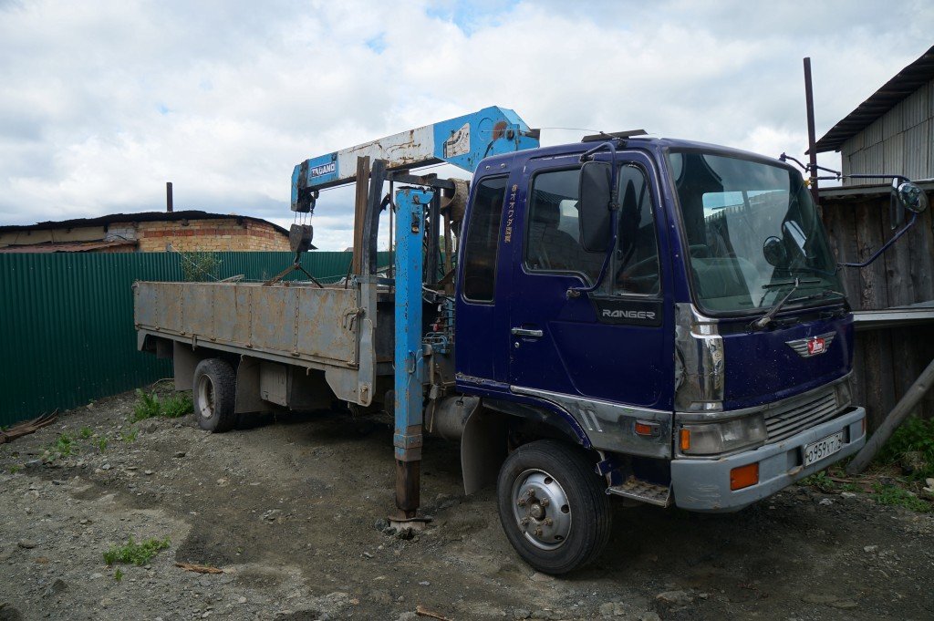 Аренда самопогрузчика Hino, борт 5т, стрела 3т, звоните