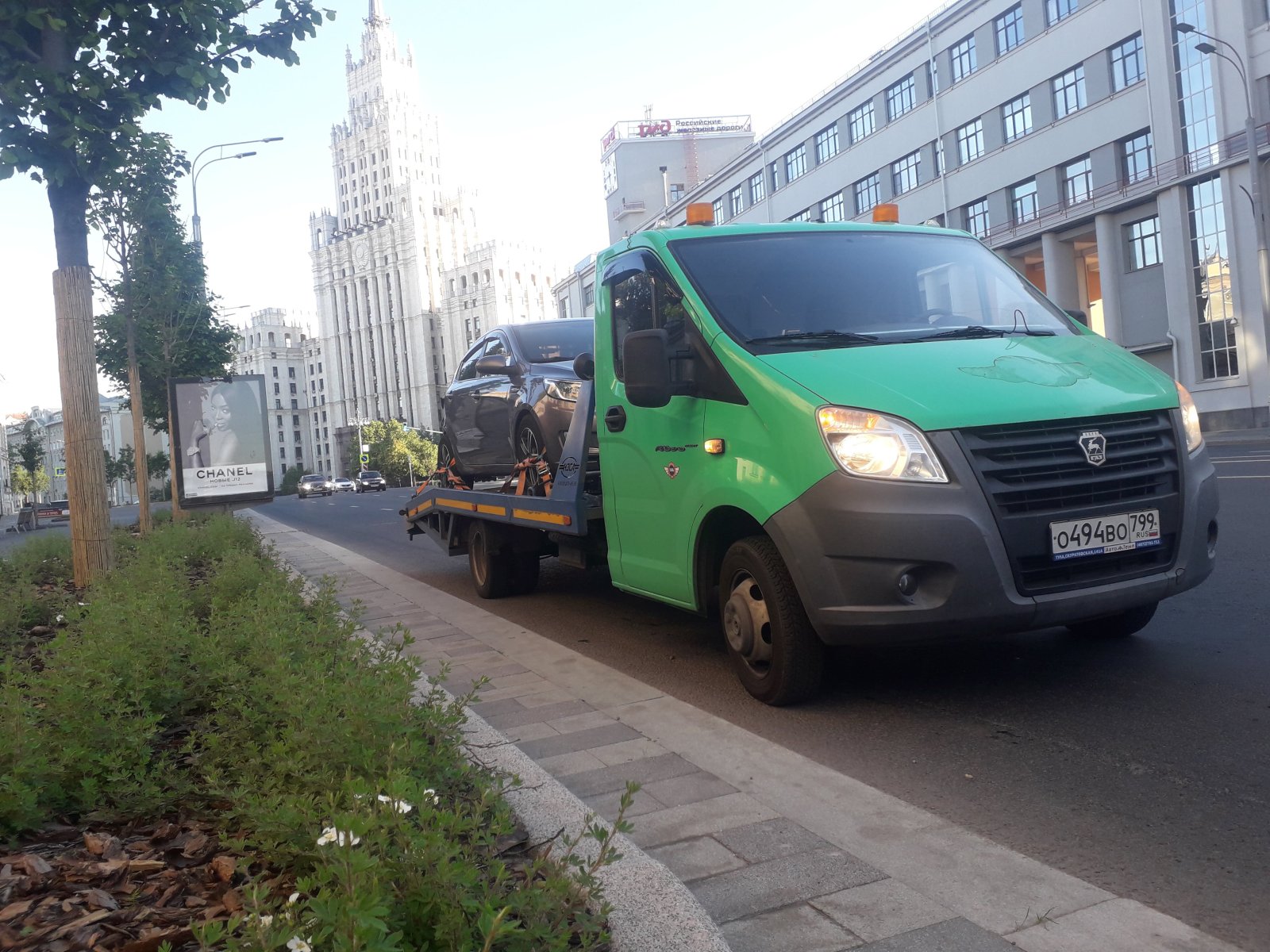 Эвакуатор... магипулятор... перевозка спец техники