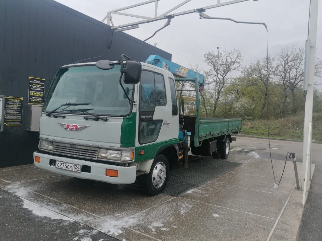 Кран-манипулятор Hino Ranger по КМВ стрела 8м 3т машина