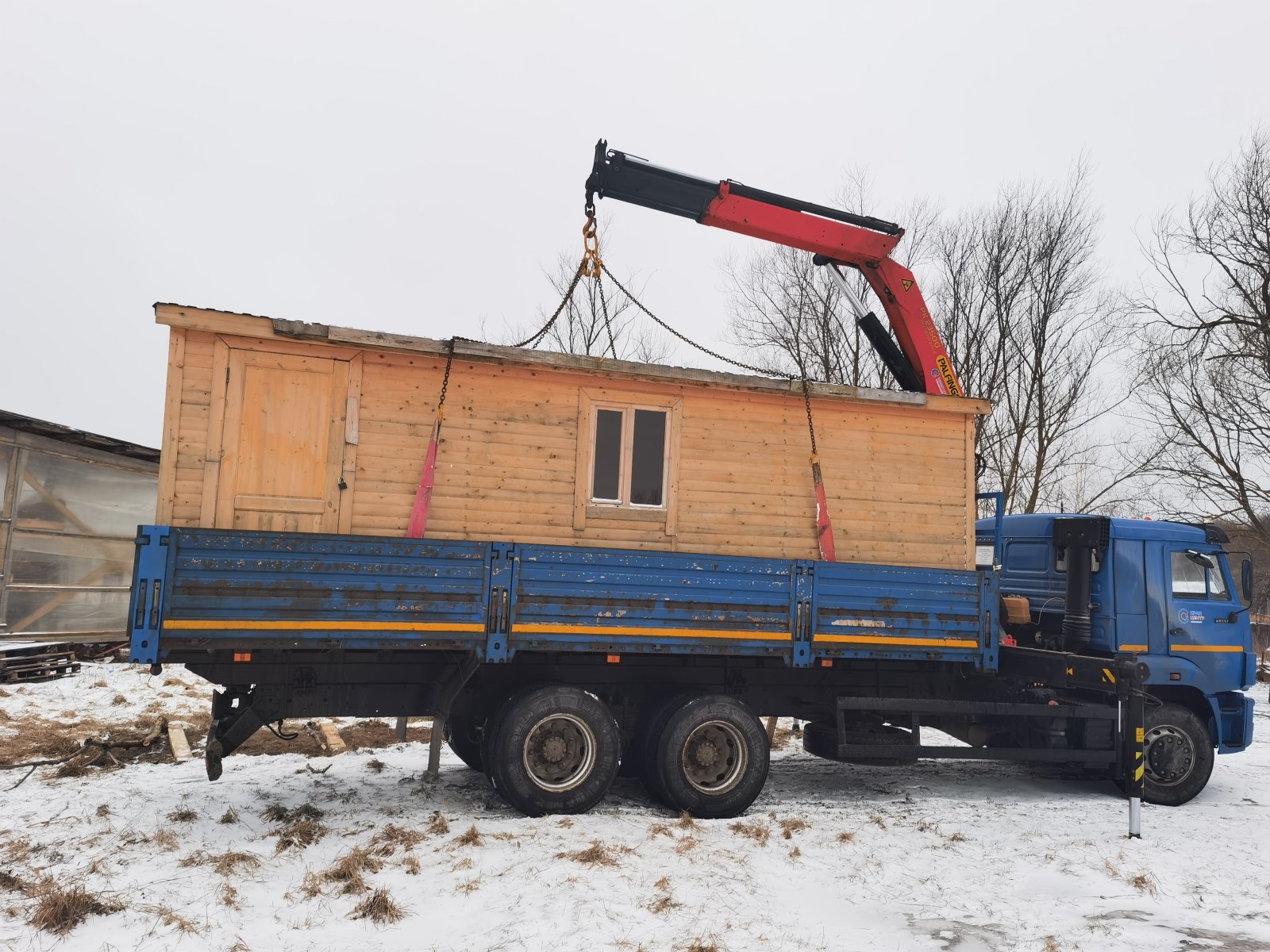 Услуги манипулятора 12 тонн. Стрела кму 6 тонн