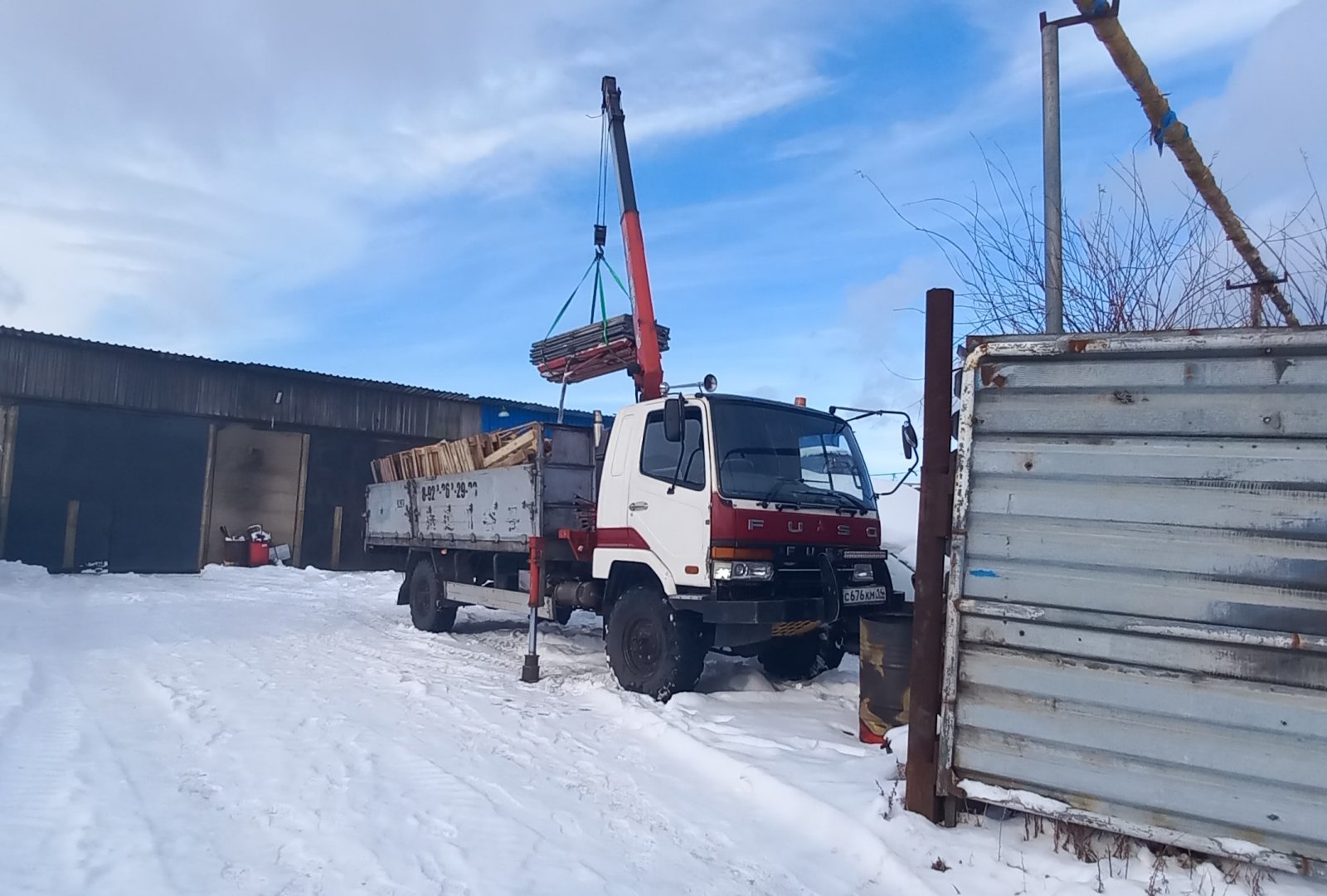 Манипулятор вездеход с люлькой автовышки аренда