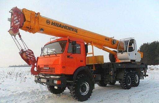 Аренда автокрана вездеход 25 тонн, 31 метр стрела
