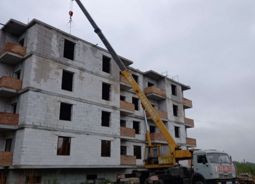 Сдаем в аренду автокран