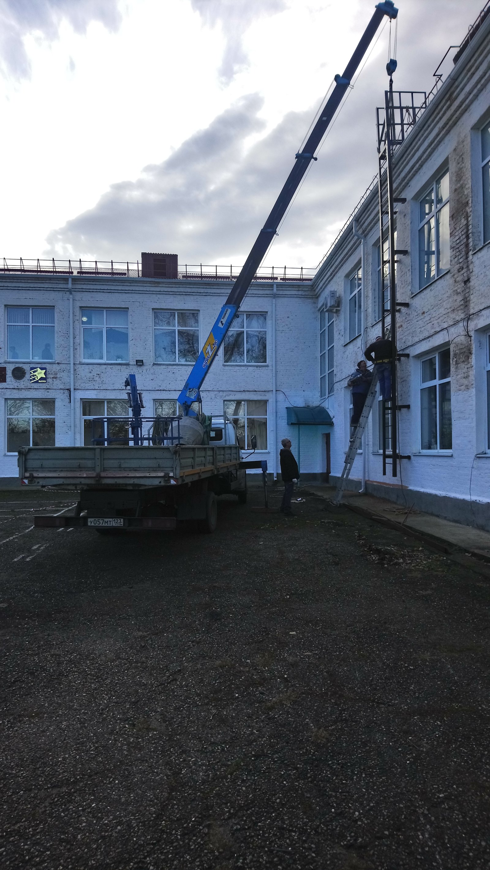 Манипулятор эвакуатор от собственника