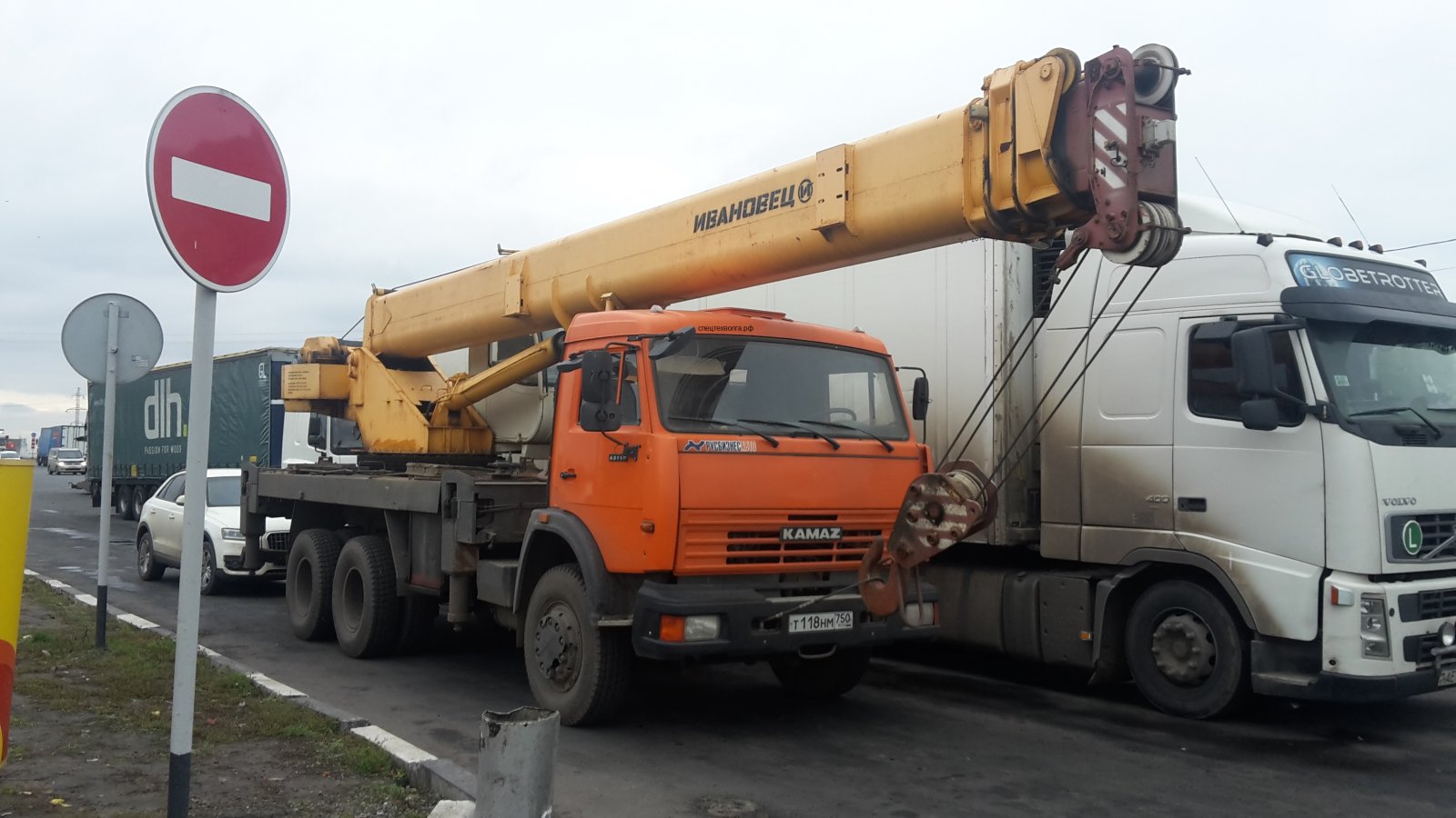 Аренда автокрана 25 тонн. Бадья для бетона / калоша