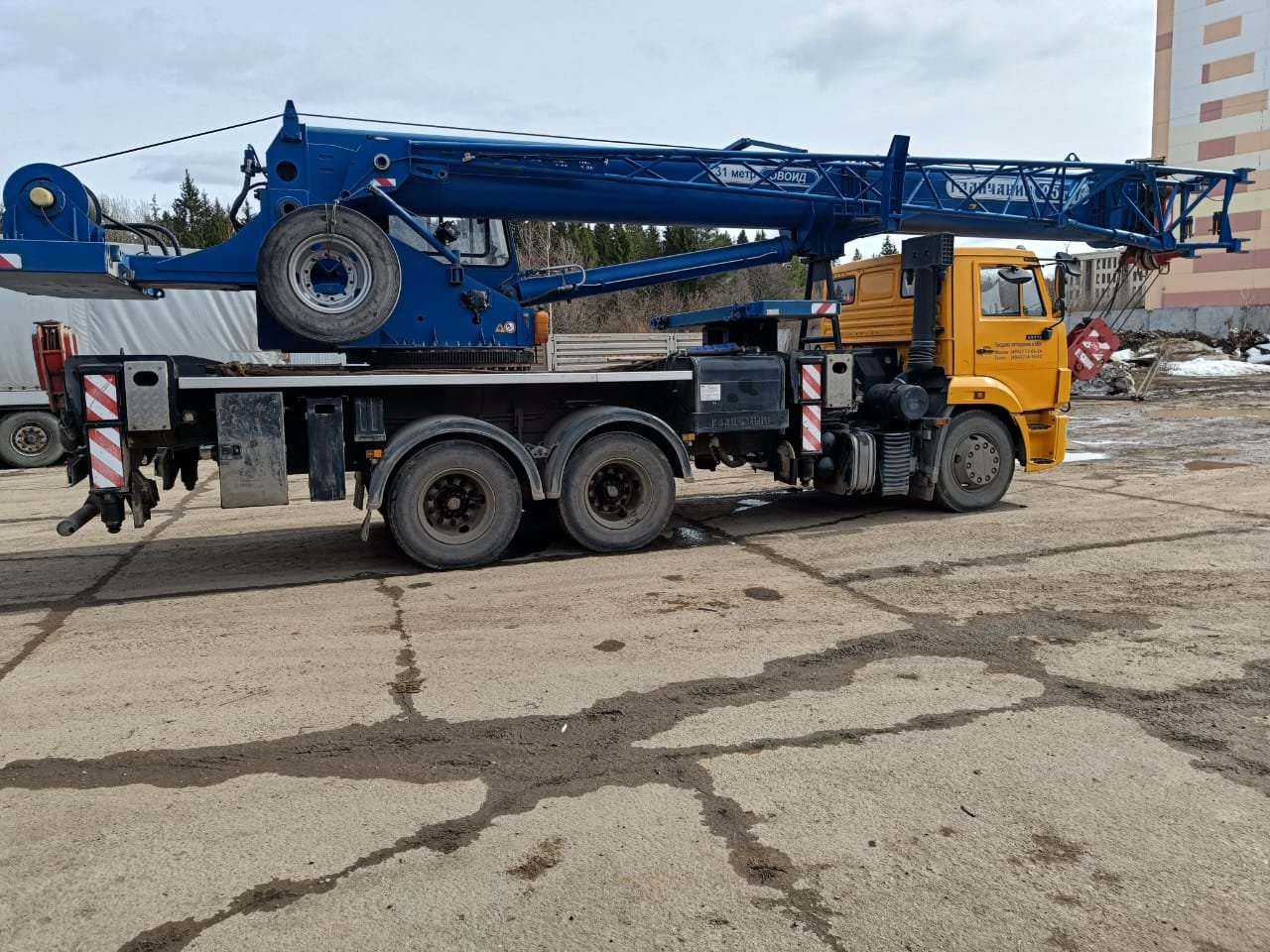 Аренда автокрана, 25 тн, 31 метр с противовесом