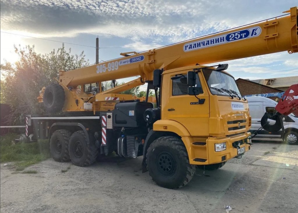 Автокран 25т 31м Галичанин