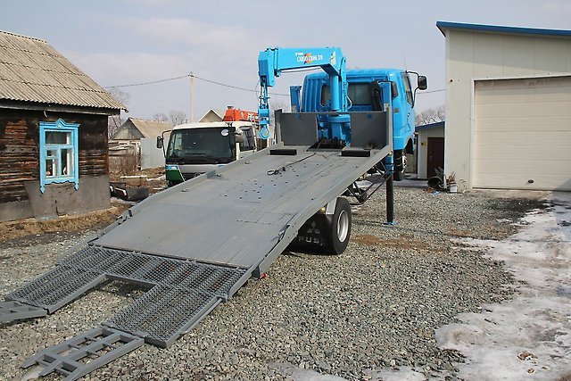 Кран манипулятор. эвакуатор