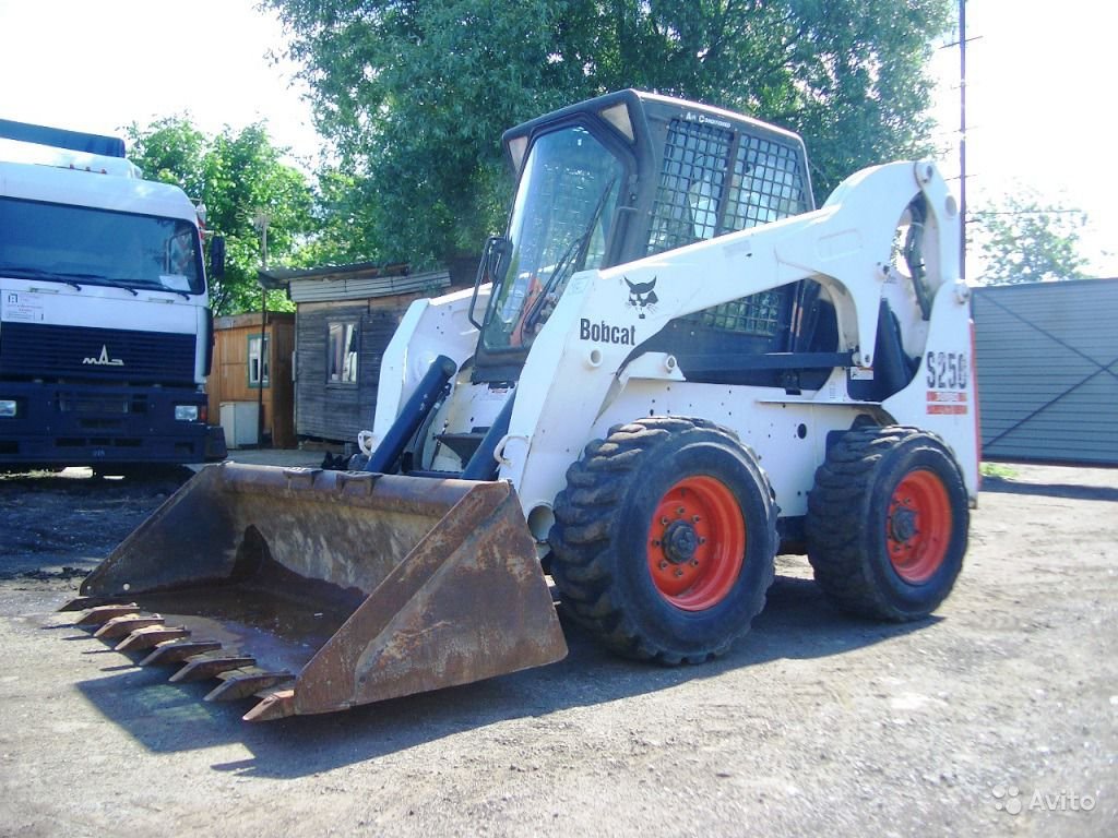 Колесный мини-погрузчик bobcat s 250 turbo