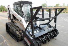Гусеничный мини-погрузчик Bobcat T320