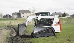 Гусеничный мини-погрузчик Bobcat T140