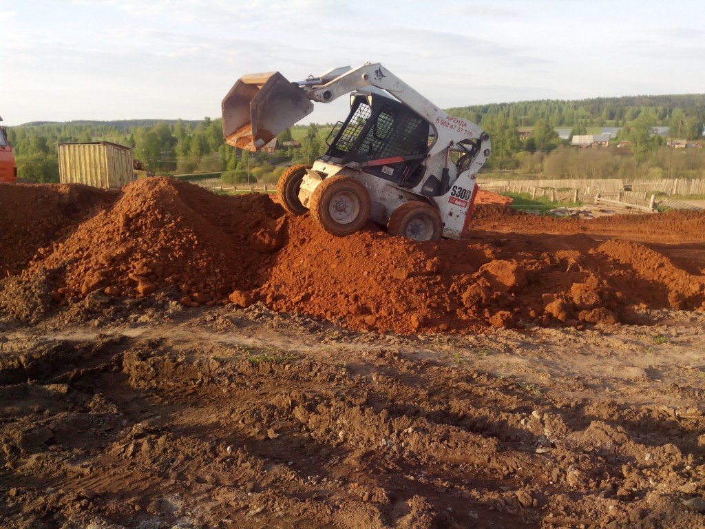 Мини-погрузчик Bobcat S300