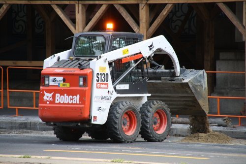 Мини погрузчик Bobcat в аренду