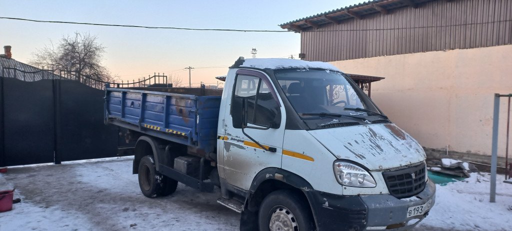 Услуги самосвала и мини-погрузчика Нижнеудинск