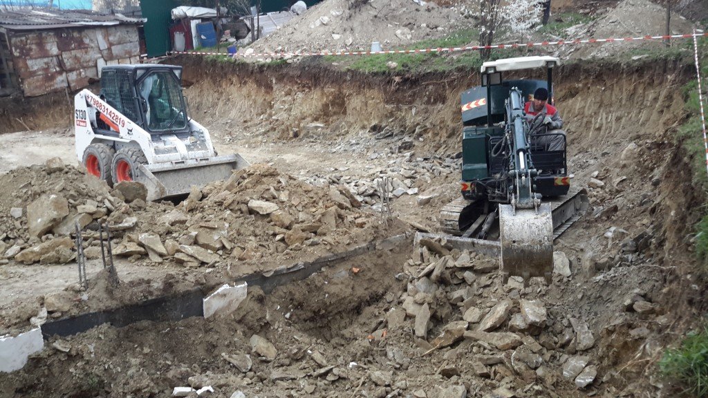 Услуги мини погрузчика Bobcat s130, S650