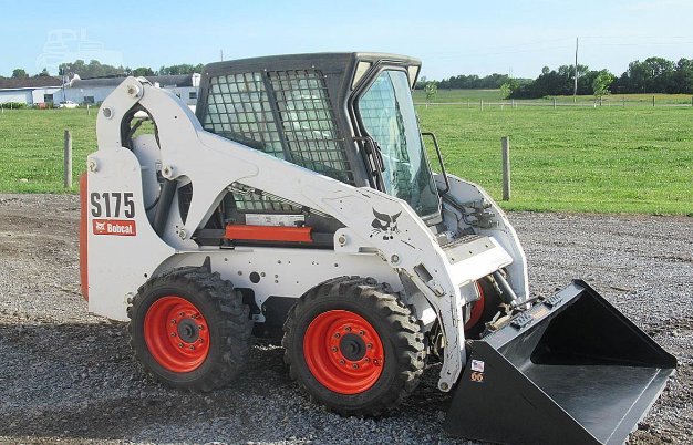 Мини-погрузчик BOBCAT S175