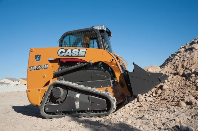 Гусеничный мини-погрузчик CASE TR270