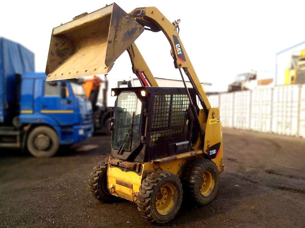 2009г Caterpillar 226B series 2