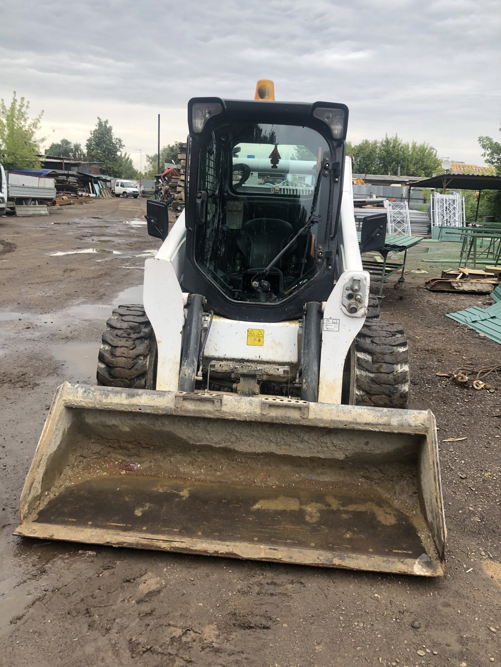 Услуги, аренда мини-погрузчик Bobcat 650