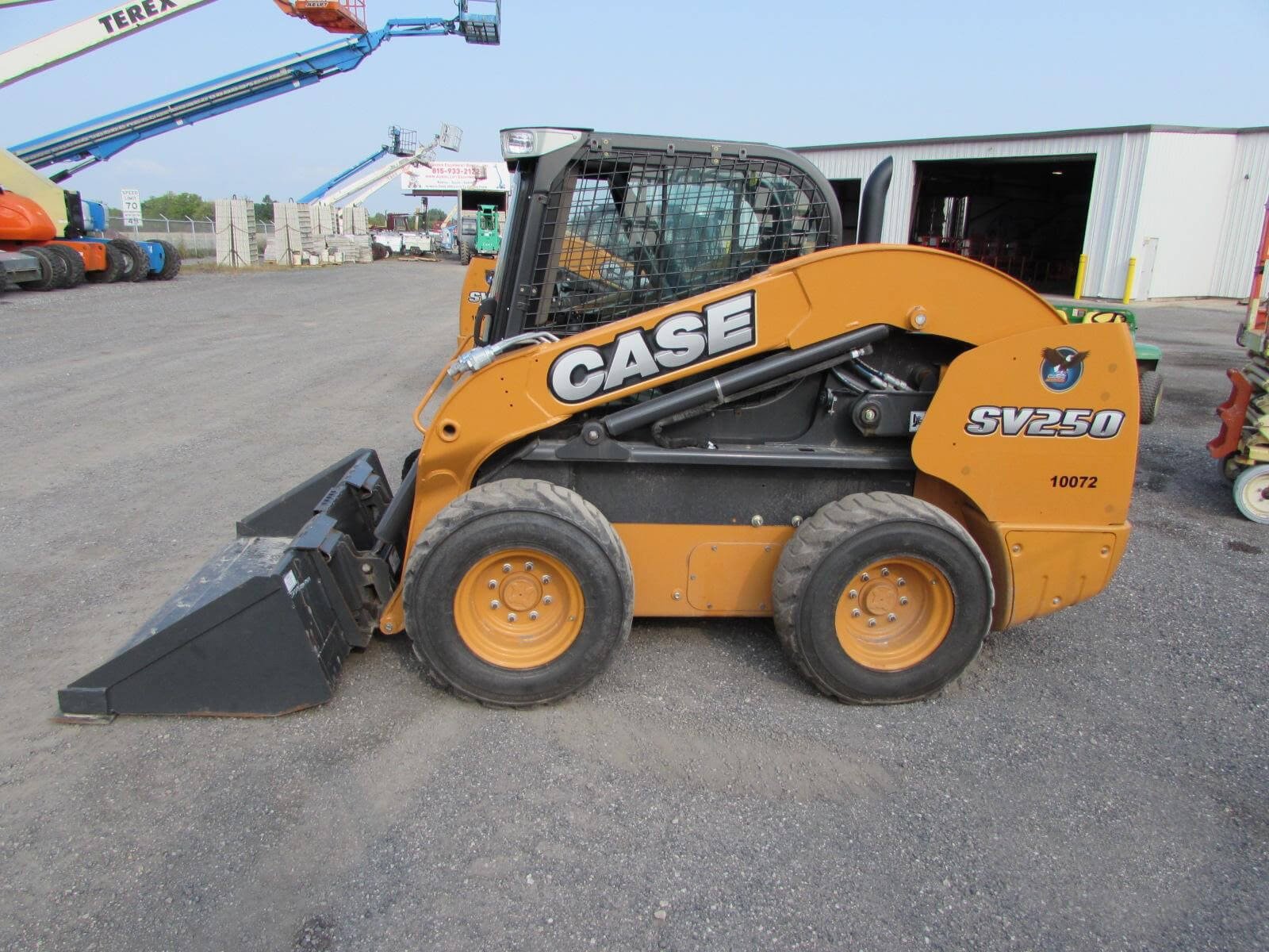 Услуга аренды мини-погрузчика CASE SV250