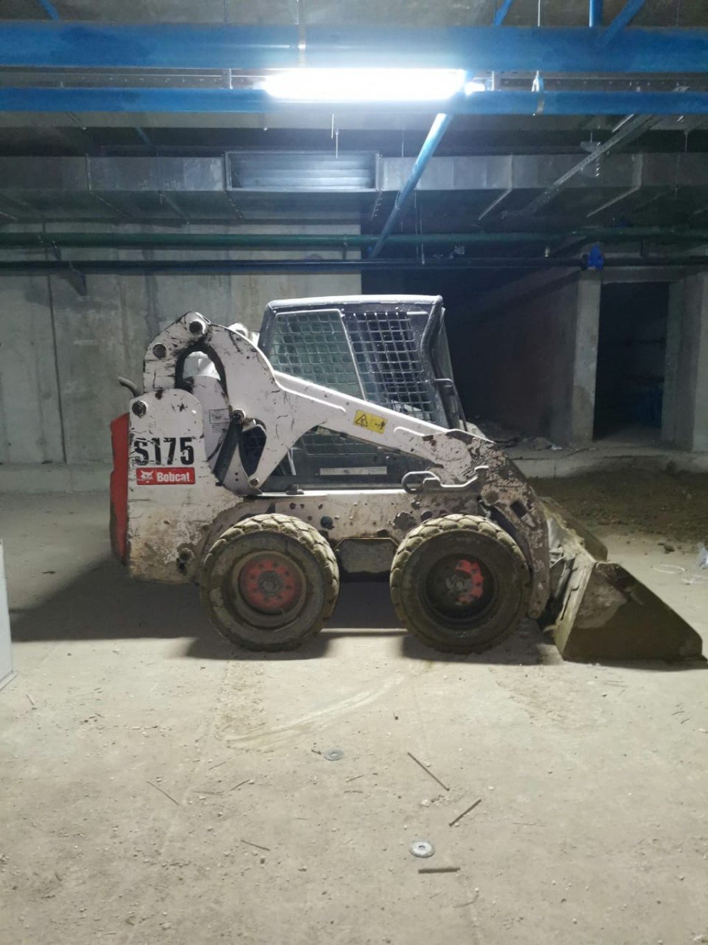 Аренда мини-погрузчика Bobcat в Сочи и Адлере 24ч