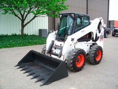 Сдам в аренду мини погрузчик BOBCAT S300
