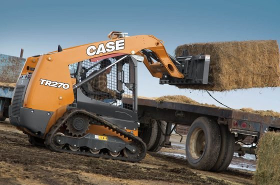 Аренда Мини-погрузчика гусеничного Case TR270