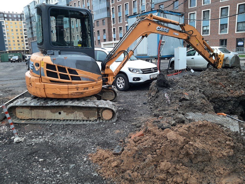 Миниэкскаватор с гидробуром, услуги ямобура