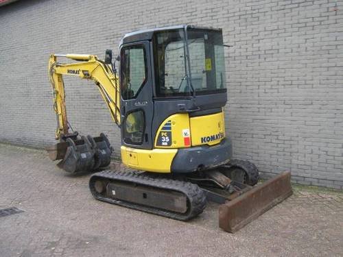 Аренда гусеничного миниэкскаватора KOMATSU