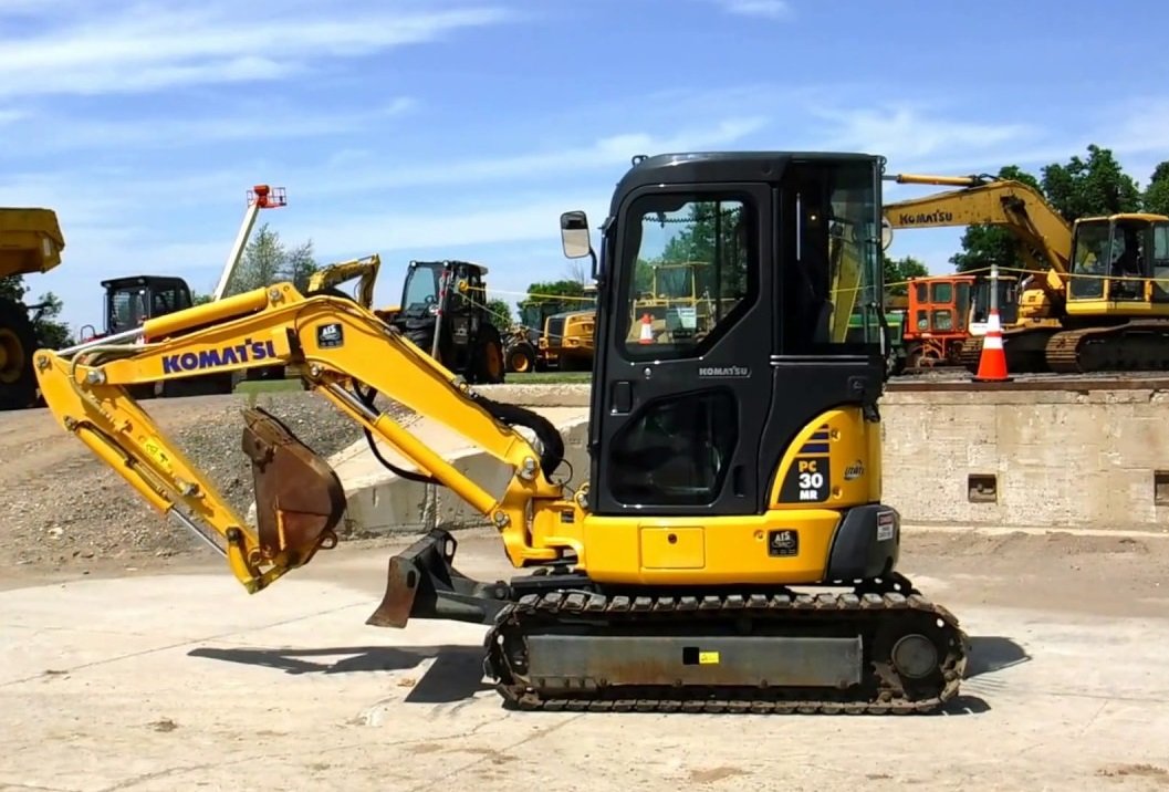 Мини-экскаватор komatsu pc30 недорого в аренду