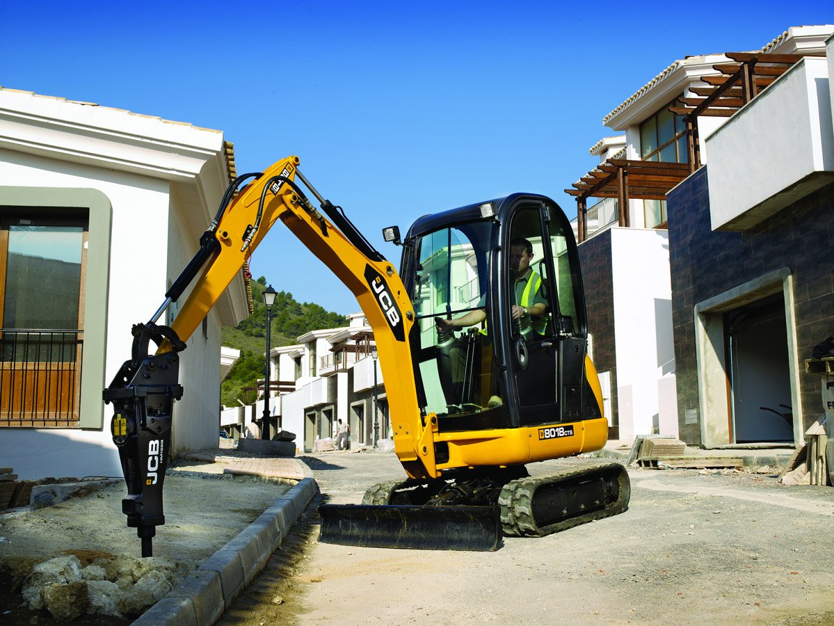 Мини-экскаватор JCB 8018 недорого