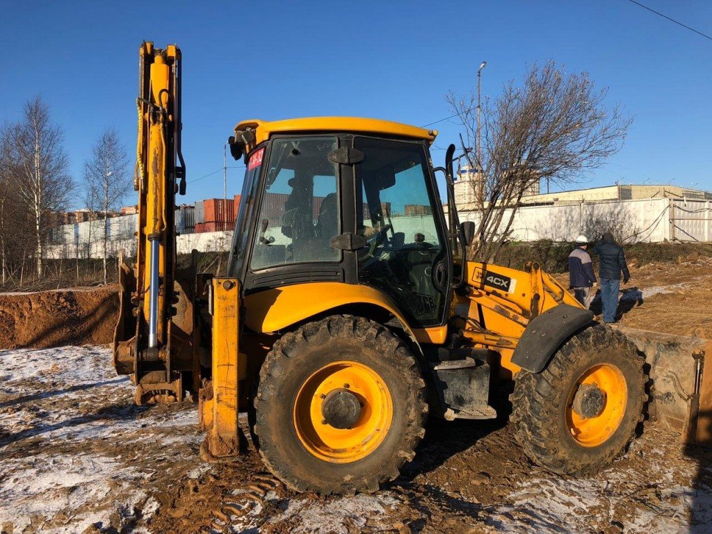 Аренда экскаватора- погрузчика JCB 4CX, стаж более 10 лет