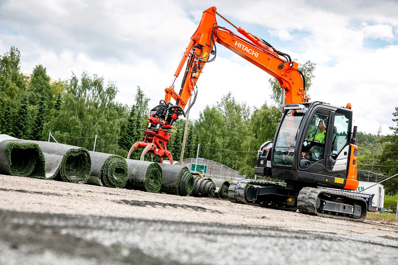 Мини-экскаватор Hitachi ZX85 недорого