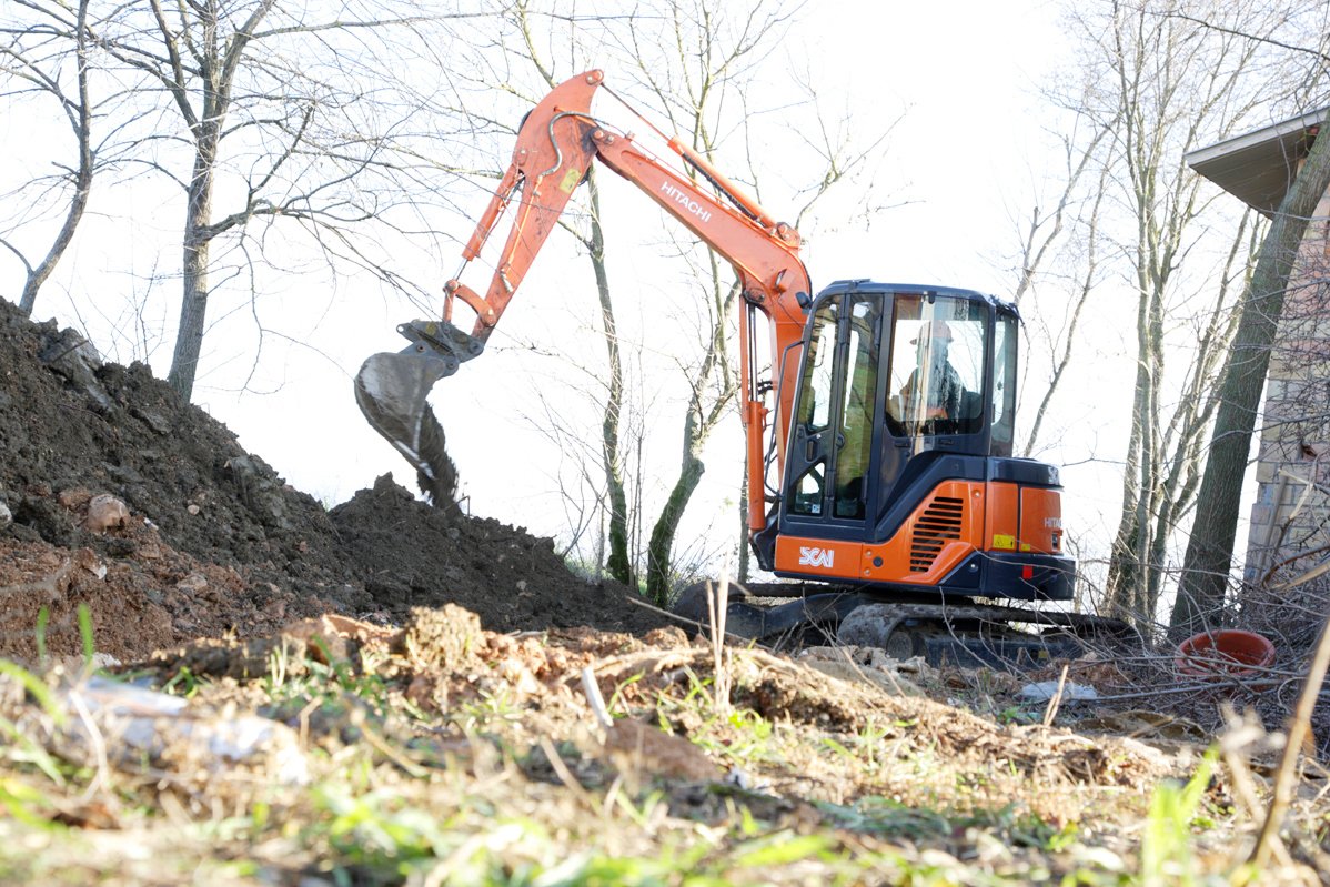 Аренда мини-экскаватора Hitachi ZX50R недорого