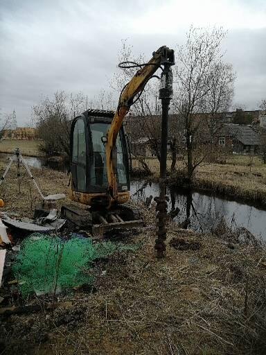 Мини-экскаватор JCB 8018 с ямобуром/ гидробуром