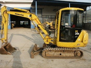 Сдать в аренду гусеничный мини-экскаватор Hitachi
