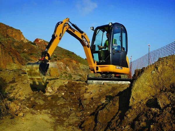 Услуга мини-экскаватора JCB 8018 CTS с выгодой
