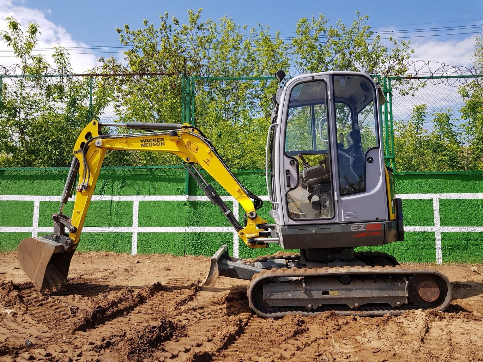Мини экскаватор Wacker Neuson EZ28 в аренду