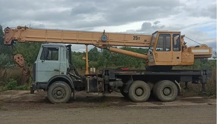 Автокран 25 тонн