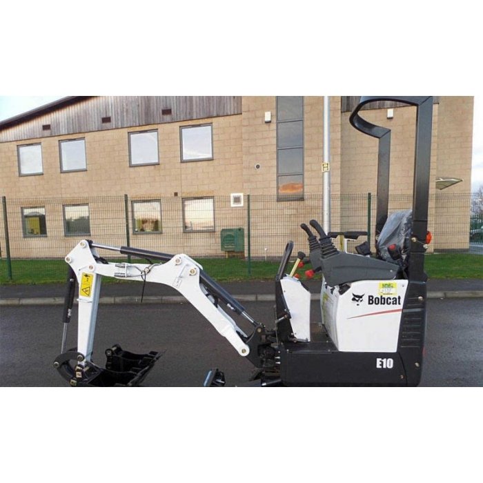 Арендовать услуги мини-экскаватора Bobcat E10